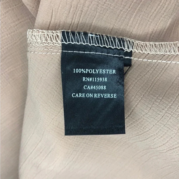 Princess Polly Levi  Crop Top | Beige | Size 2 - Picture 4 of 5